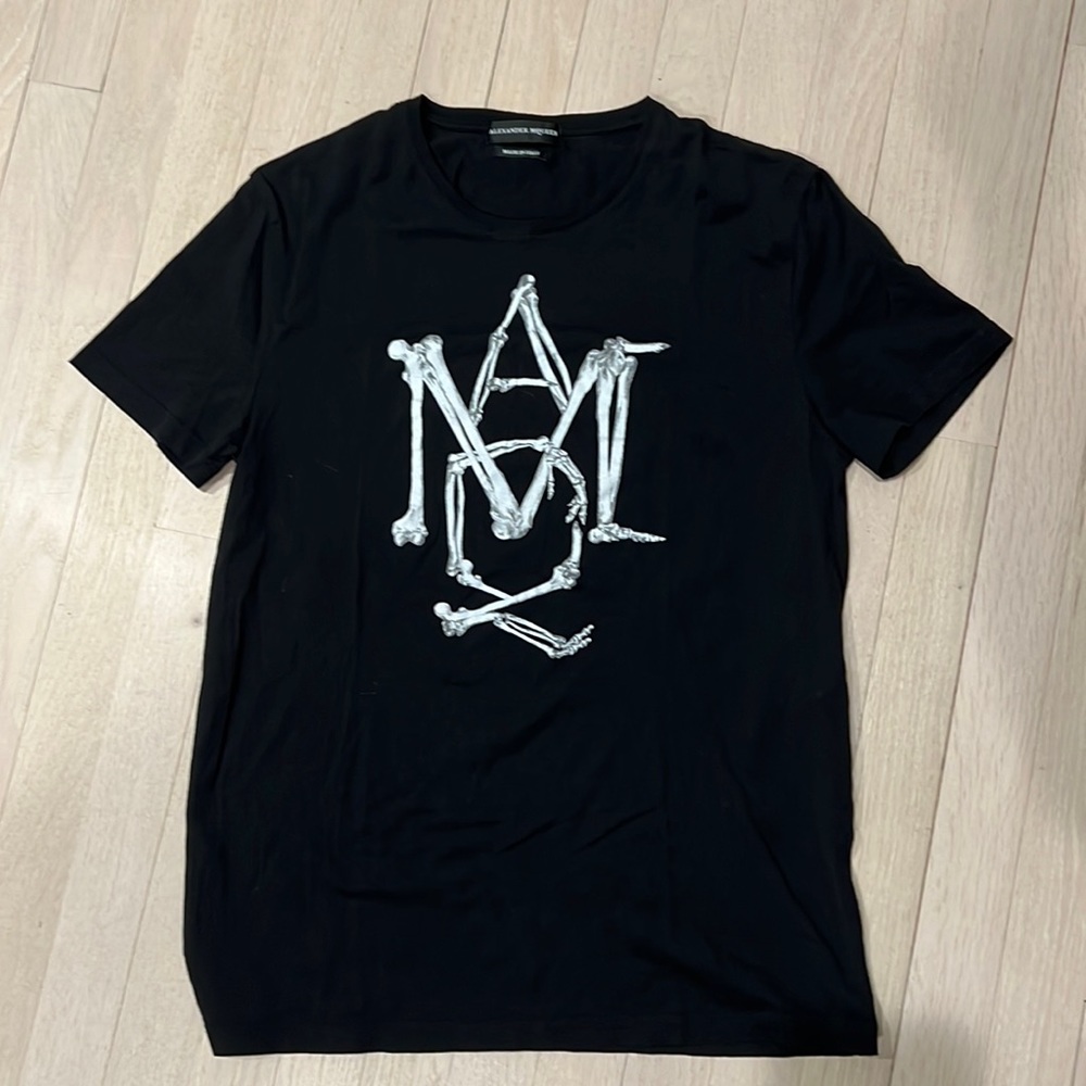 Alexander McQueen Men’s T shirt size L. Excellent condition